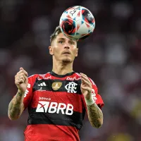 Varela recebe apoio de companheiro de equipe após passar momento difícil no Flamengo