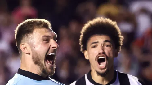 SP - SAO PAULO - 19/08/2023 - BRASILEIRO A 2023, SAO PAULO X BOTAFOGO - Lucas Perri goleiro do Botafogo durante partida contra o Sao Paulo no estadio Morumbi pelo campeonato Brasileiro A 2023. Foto: Marcello Zambrana/AGIF