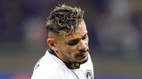 MG - BELO HORIZONTE - 06/08/2023 - BRASILEIRO A 2023, CRUZEIRO X BOTAFOGO - Tiquinho Soares jogador do Cruzeiro durante partida contra o Botafogo no estadio Mineirao pelo campeonato Brasileiro A 2023. Foto: Gilson Lobo/AGIF