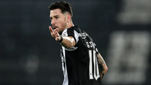 Foto: Thiago Ribeiro/AGIF - Sauer: meia deixou o Botafogo recentemente