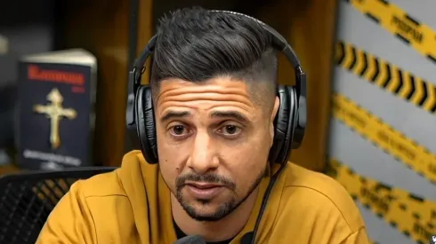 Foto: Reprodução Podpah/YouTube - Cicinho é surpreendido por Venê