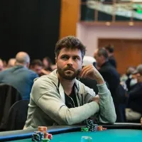 CAMPEÃO MUNDIAL! Vinicius Steves garante o 26º bracelete brasileiro ao vencer o Evento #2 da WSOP Online