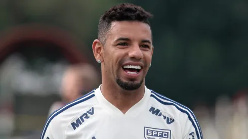 Foto: Marcello Zambrana/AGIF - Bruno Peres está voltando ao Brasil.