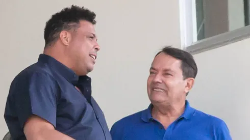 MG - BELO HORIZONTE - 06/05/2023 - BRASILEIRO A 2023, CRUZEIRO X SANTOS - Ronaldo e Pedro Lourenco antes da partida entre Cruzeiro e Santos no estadio Independencia pelo campeonato BRASILEIRO A 2023. Foto: Fernando Moreno/AGIF