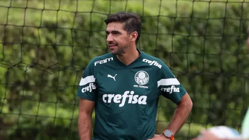 Foto: Cesar Greco/Palmeiras - Abel Ferreira em treino na Colômbia