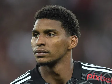 Hugo Souza ‘aparece’ ao lado de nomes da Premier League e vira destaque