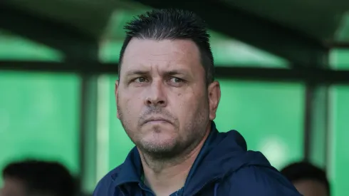 PR – CURITIBA – 20/08/2023 – BRASILEIRO A 2023, CORITIBA X FLAMENGO – Thiago Kosloski tecnico do Coritiba durante partida contra o Flamengo no estadio Couto Pereira pelo campeonato Brasileiro A 2023. Foto: Robson Mafra/AGIF