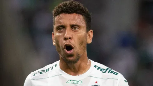 MT - Cuiaba - 06/11/2022 - BRASILEIRO A 2022, CUIABA X PALMEIRAS - Marcos Rocha jogador do Palmeiras reclama com a arbitragem durante partida contra o Cuiaba no estAdio Arena Pantanal pelo campeonato Brasileiro A 2022. Foto: Gil Gomes/AGIF