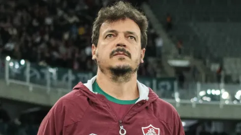 PR - CURITIBA - 27/08/2023 - BRASILEIRO A 2023, ATHLETICO-PR X FLUMINENSE - Fernando Diniz tecnico do Fluminense durante partida contra o Athletico-PR no estadio Arena da Baixada pelo campeonato Brasileiro A 2023. Foto: Robson Mafra/AGIF