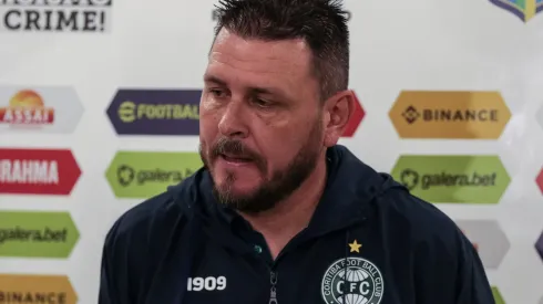 Foto: Robson Mafra/AGIF – Kosloski: técnico vai fazer mudanças no Coxa