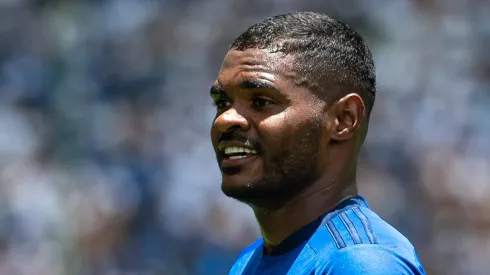 Nikão em ação pela Raposa