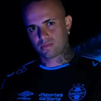 Luan ‘cala’ rivais e deixa todo mundo no Grêmio de BOCA ABERTA