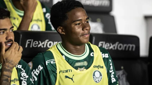 SP - SANTOS - 20/05/2023 - BRASILEIRO A 2023, SANTOS X PALMEIRAS - Endrick jogador do Palmeiras durante partida contra o Santos no estadio Vila Belmiro pelo campeonato BRASILEIRO A 2023. Foto: Abner Dourado/AGIF