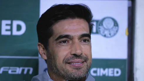 SP - SAO PAULO - 14/08/2023 - BRASILEIRO A 2023, PALMEIRAS X CRUZEIRO - Abel Ferreira tecnico do Palmeiras durante partida contra o Cruzeiro no estadio Arena Allianz Parque pelo campeonato Brasileiro A 2023. Foto: Ettore Chiereguini/AGIF