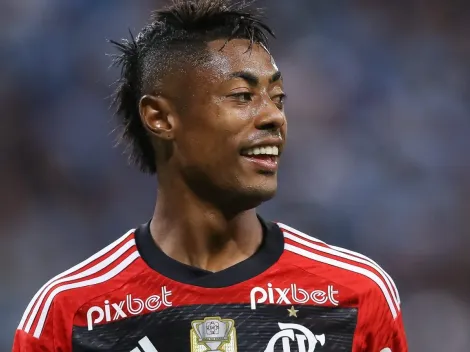Brum ‘veste a capa’ do mistério ao abordar possível chegada de Bruno Henrique e + 1 no Grêmio