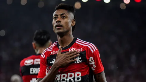RJ - RIO DE JANEIRO - 05/07/2023 - COPA DO BRASIL 2023, FLAMENGO X ATHLETICO-PR - Bruno Henrique jogador do Flamengo comemora seu gol durante partida contra o Athletico-PR no estadio Maracana pelo campeonato Copa do Brasil 2023. Foto: Thiago Ribeiro/AGIF
