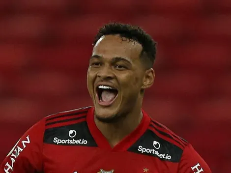 Rodrigo Muniz aceita na hora proposta da torcida do Flamengo e caminhão de dinheiro é preparado