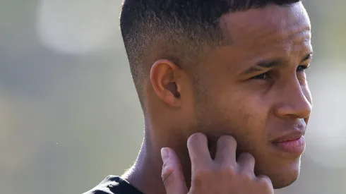 Foto: Marcello Zambrana/AGIF - Pedro vive situação tensa no Corinthians.