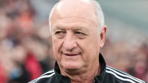 PR - CURITIBA - 02/09/2023 - BRASILEIRO A 2023, ATHLETICO-PR X ATLETICO-MG - Luiz Felipe Scolari, Felipao, tecnico do Atletico-MG durante partida contra o Athletico-PR no estadio Arena da Baixada pelo campeonato Brasileiro A 2023. Foto: Robson Mafra/AGIF