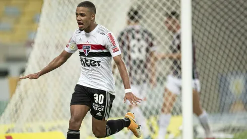 RJ - Rio de Janeiro - 26/12/2020 - BRASILEIRO A 2020, FLUMINENSE X SAO PAULO - Brenner jogador do Sao Paulo comemora seu gol durante partida contra o Fluminense no estadio Maracana pelo campeonato Brasileiro A 2020. Foto: Jorge Rodrigues/AGIF