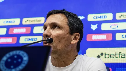 Coletiva Zé Ricardo, na Toca da Raposa 2, em Belo Horizonte. Foto: Gustavo Aleixo/Cruzeiro IMPORTANTE: Imagem destinada a uso institucional e divulgação, seu uso comercial está vetado incondicionalmente por seu autor e o Cruzeiro Esporte Clube. IMPORTANT: image intended for institutional use and distribution. Commercial use is prohibited unconditionally by its author and Cruzeiro Esporte Clube.