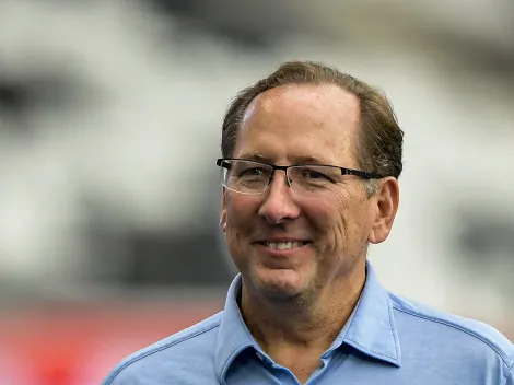 Era a cereja do bolo: Textor toma atitude definitiva no Botafogo após não de Roberto Pereyra