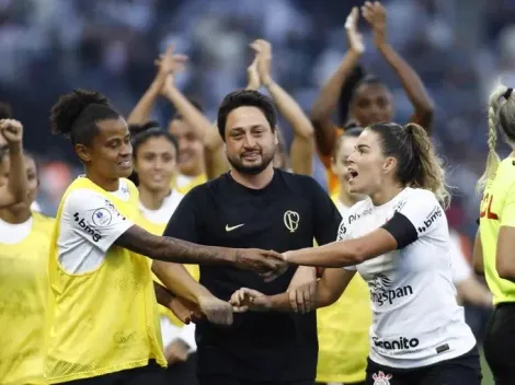 Jornalista traça perfil de Arthur Elias e compara com treinador de gigante europeu