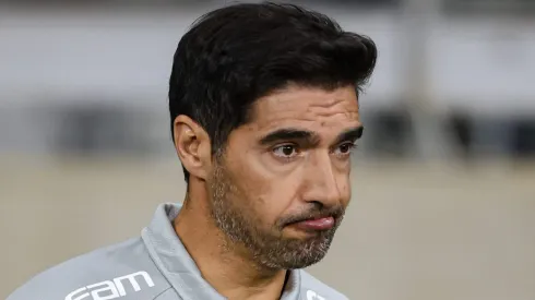 MG – BELO HORIZONTE – 02/08/2023 – LIBERTADORES 2023, ATLETICO-MG X PALMEIRAS – Abel Ferreira tecnico do Palmeiras durante partida contra o Atletico-MG no estadio Mineirao pelo campeonato Libertadores 2023. Foto: Gilson Lobo/AGIF