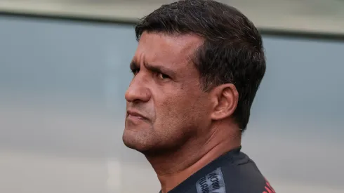 Foto: Robson Mafra/AGIF - Wesley Carvalho: técnico recebeu notícia ruim no Furacão