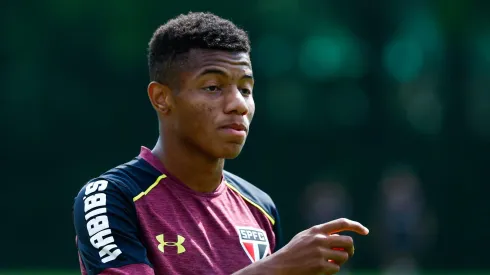 SAO PAULO - SP - 26/10/2016 - TREINO DO SAO PAULO - David Neres durante treino do Sao Paulo no CT da Barra Funda. Foto: Marcello Zambrana/AGIF