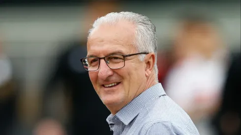 SAO PAULO, BRAZIL – NOVEMBER 04: Dorival Junior head coach of Flamengo looks on during the match against Sao Paulo for the Brasileirao Series A 2018 at Morumbi Stadium on November 04, 2018 in Sao Paulo, Brazil. (Photo by Alexandre Schneider/Getty Images)