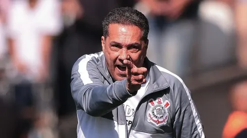 Foto: Ettore Chiereguini/AGIF - Luxa está por um fio no Corinthians.