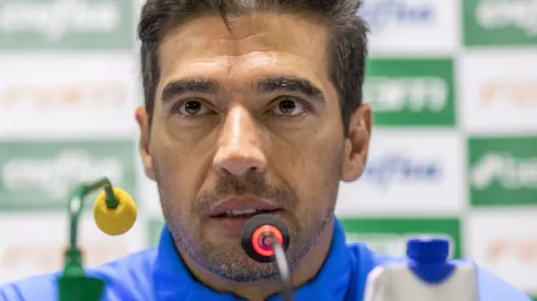 PR - Curitiba - 25/10/2022 - BRASILEIRO A 2022, ATHLETICO PR X PALMEIRAS - Abel Ferreira tecnico do Palmeiras durante entrevista coletiva apos a partida contra o Athletico-PR no estadio Arena da Baixada pelo campeonato Brasileiro A 2022. Foto: Robson Mafra/AGIF