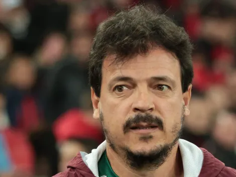 Torcida do Fluminense fica revoltada com auxiliar de Diniz e critica dois jogadores em derrota