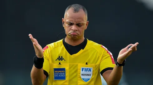 Foto: Thiago Ribeiro/AGIF - Wilton errou em Corinthians x Grêmio.