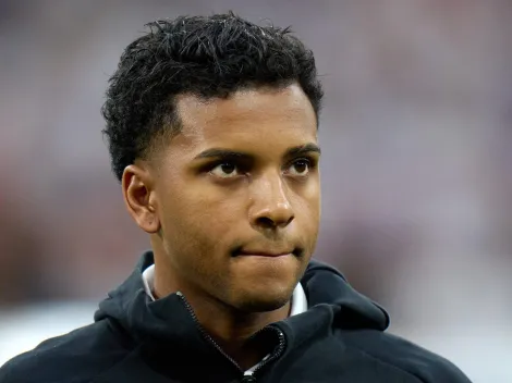 Titular do Santos pode ser rival de Rodrygo após CONTATO do Granada-ESP