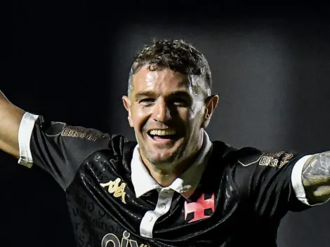Vasco tem herói improvável em noite que Vegetti ganha 'reforço' de ataque em São Januário