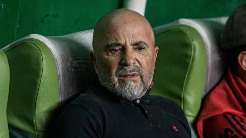 Foto: Isabela Azine/AGIF - Jorge Sampaoli tecnico do Flamengo durante partida contra o Goias no estadio Serrinha pelo campeonato Brasileiro A 2023.