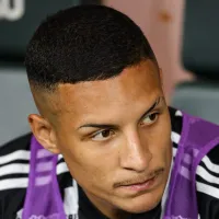 Staff de Arana gera influência e diretoria do Atlético-MG toma decisão imediata sobre o futuro