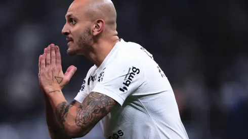 Ettore Chiereguini/AGIF - Lateral-esquerdo é contestado pela torcida paulista