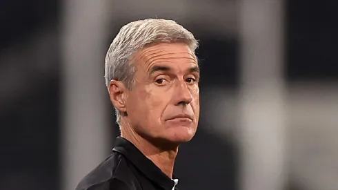 Photo by Buda Mendes/Getty Images - Luís Castro interessa o Flamengo há tempos