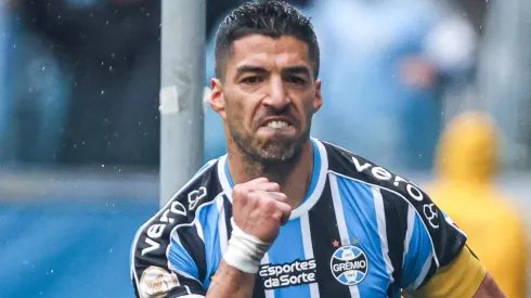 RS - PORTO ALEGRE - 03/09/2023 - BRASILEIRO A 2023, GREMIO X CUIABA - Luis Suarez jogador do Gremio comemora seu gol durante partida contra o Cuiaba no estadio Arena do Gremio pelo campeonato Brasileiro A 2023. Foto: Maxi Franzoi/AGIF