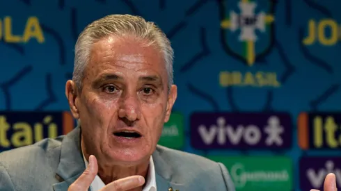 RJ - Rio de Janeiro - 07/11/2022 - CONVOCACAO SELECAO BRASILEIRA - Tite tecnico da Selecao Brasileira anuncia a lista com os 26 nomes convocados para disputar a Copa do Mundo de 2022 no Catar, nesta segunda feira (07), no auditorio da sede da CBF, na zona oeste do Rio de Janeiro. Foto: Thiago Ribeiro/AGIF