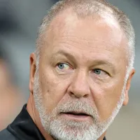 Opinião da torcida: Fiel DETONA diretoria sobre volta de Mano Menezes