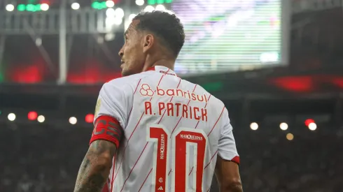 Alan Patrick em jogo no Maracanã. Foto: divulgação Internacional