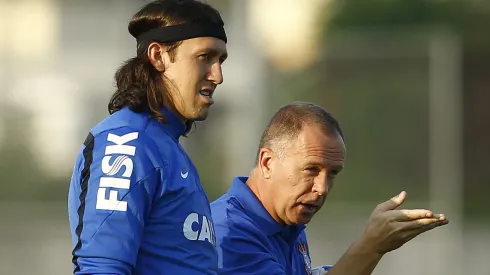 Foto: Mauro Horita/AGIF - Cássio vai voltar a ser comandado por Mano Menezes