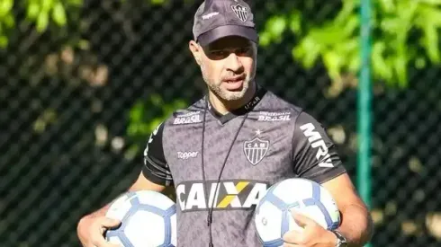 Foto: Bruno Cantini-Atlético - Preparador do Atlético-MG durante treino