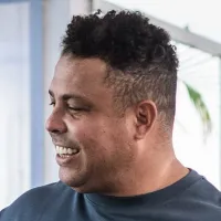 Ronaldo age nos bastidores e encaminha primeiro reforço para o Cruzeiro em 2024