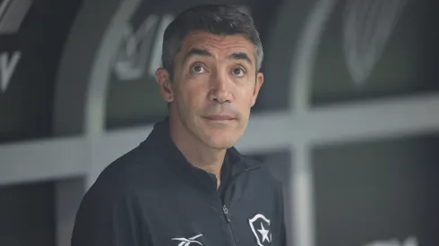 Foto: Gilson Lobo/AGIF - Bruno Lage: técnico ainda não utilizou jogador no Botafogo
