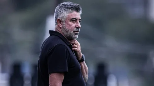 Fotos: Raul Baretta/ Santos FC – Alexandre Gallo é o chefe das negociações no departamento de futebol do Peixe